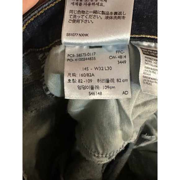 Levi's Mid Rise Skinny Jeans Dark Wash Size 14 - Picture 8 of 9